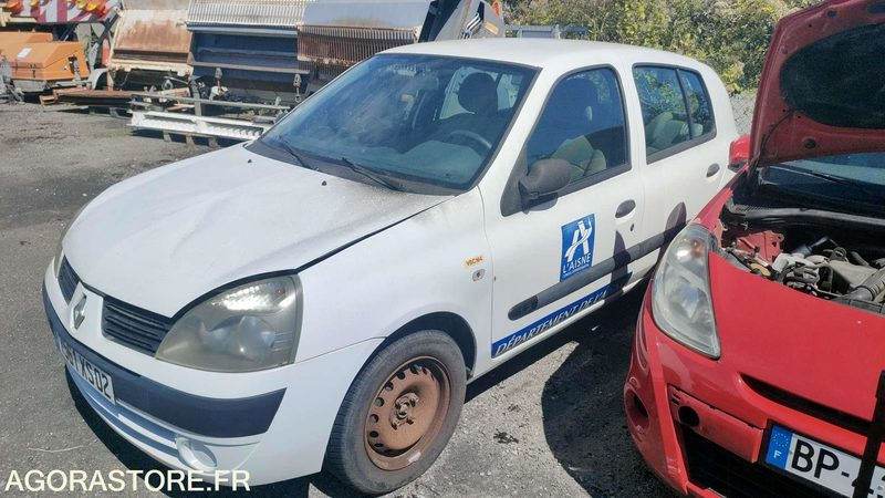 RENAULT CLIO - 2006 - 213308 KM - سيارة: صورة 1 RENAULT CLIO - 2006 - 213308 KM - سيارة: صورة 1