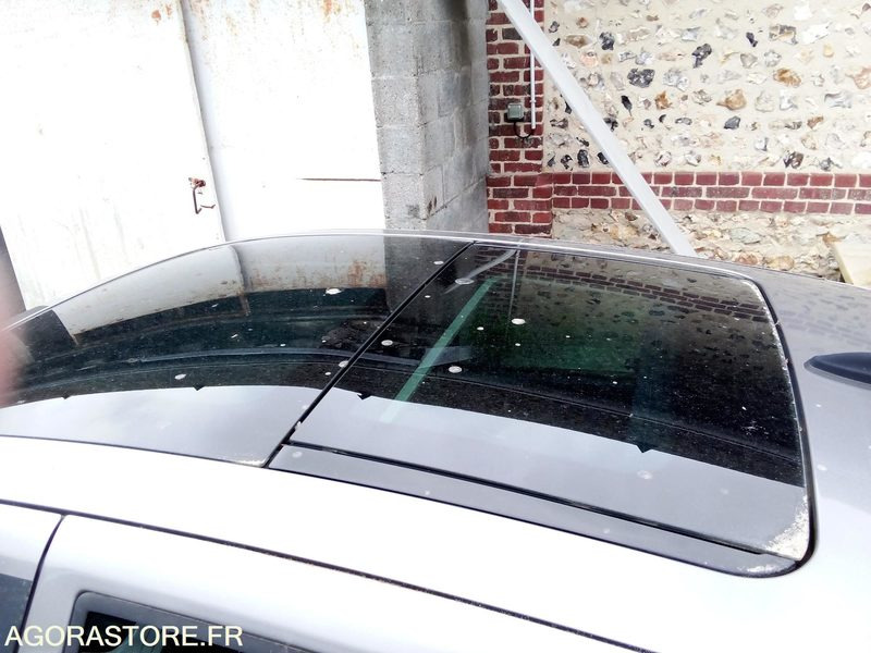 RENAULT CLIO 2010 - سيارة: صورة 4 RENAULT CLIO 2010 - سيارة: صورة 4