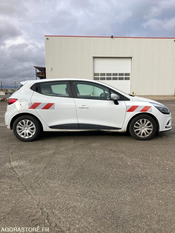 RENAULT CLIO IV diesel - Année 2018 - 312 000km - سيارة: صورة 5 RENAULT CLIO IV diesel - Année 2018 - 312 000km - سيارة: صورة 5