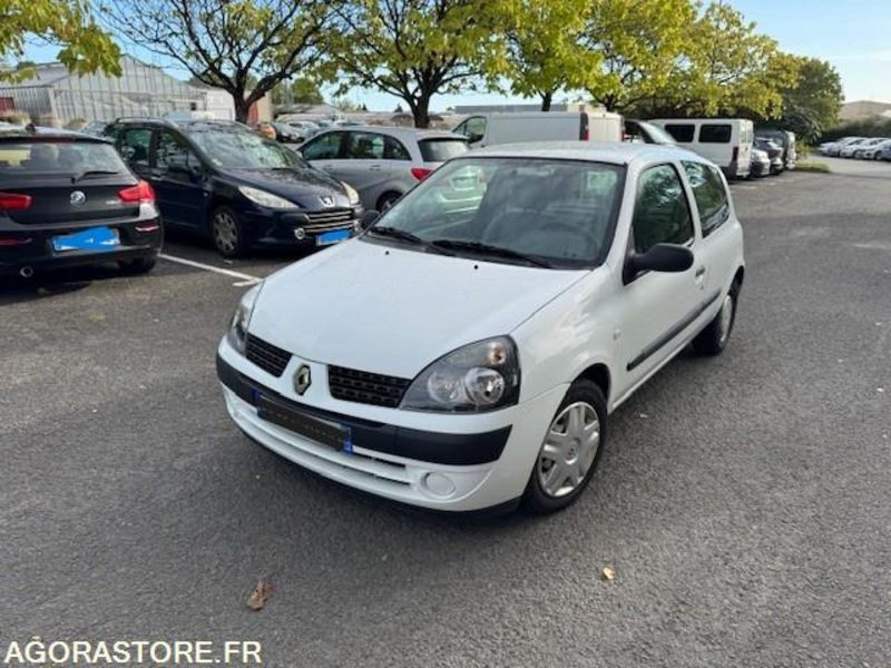 RENAULT CLIO SOCIETE - سيارة: صورة 1 RENAULT CLIO SOCIETE - سيارة: صورة 1