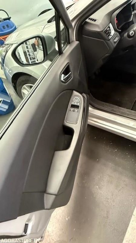 RENAULT CLIO V Diesel - 35000km - 2019 - سيارة: صورة 5 RENAULT CLIO V Diesel - 35000km - 2019 - سيارة: صورة 5
