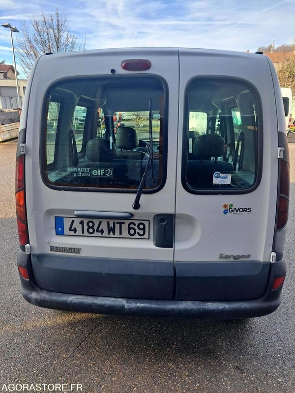 RENAULT KANGOO 157000kms 2000 - فان المدمجة: صورة 3 RENAULT KANGOO 157000kms 2000 - فان المدمجة: صورة 3