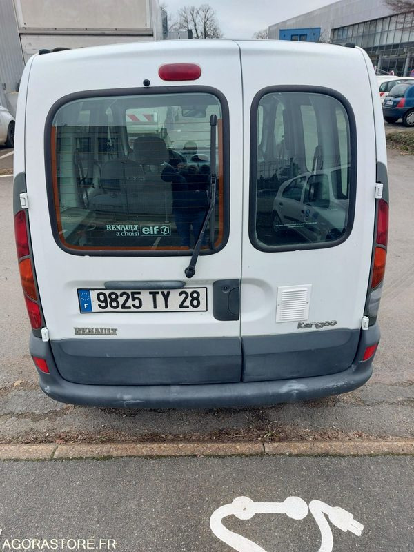 RENAULT KANGOO - 2000 - 119 023KM - فان المدمجة: صورة 4 RENAULT KANGOO - 2000 - 119 023KM - فان المدمجة: صورة 4