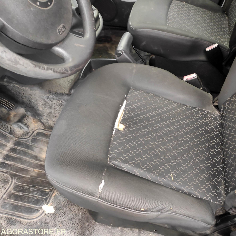 RENAULT - KANGOO - 2013 / 108237 KMS (CS-129-FR) - فان المدمجة: صورة 5 RENAULT - KANGOO - 2013 / 108237 KMS (CS-129-FR) - فان المدمجة: صورة 5