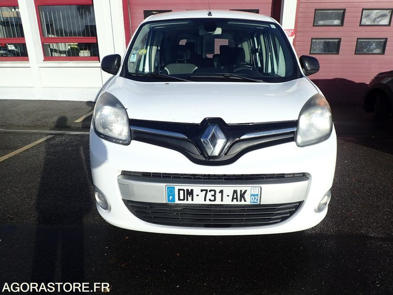 RENAULT KANGOO 7 PLACES 168277kms 2014 - سيارة: صورة 5 RENAULT KANGOO 7 PLACES 168277kms 2014 - سيارة: صورة 5