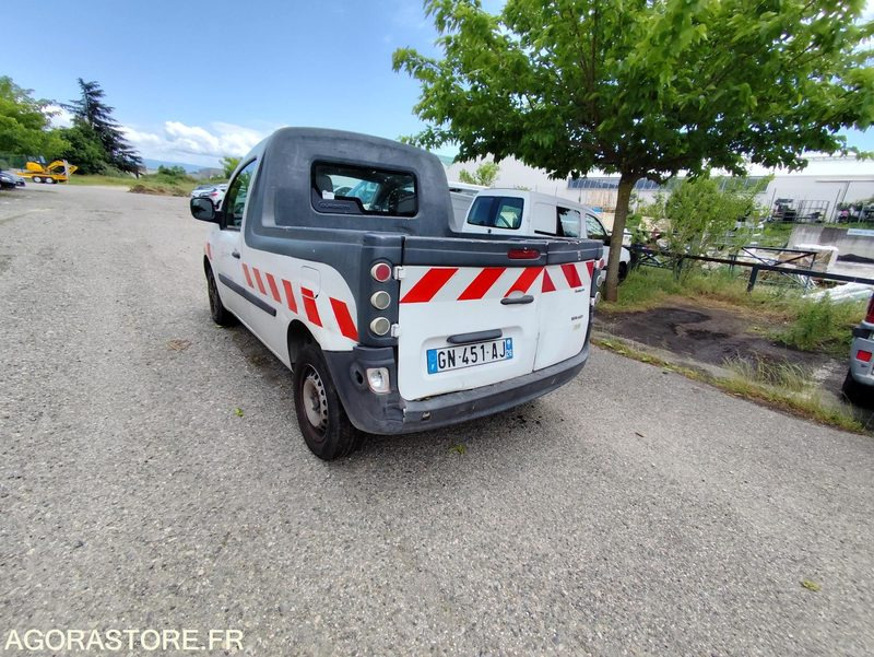 RENAULT KANGOO PICK UP 1.5 DIESEL DU 25 AOUT 2011 184 756 KMS VENDU EN L ETAT - فان المدمجة: صورة 4 RENAULT KANGOO PICK UP 1.5 DIESEL DU 25 AOUT 2011 184 756 KMS VENDU EN L ETAT - فان المدمجة: صورة 4