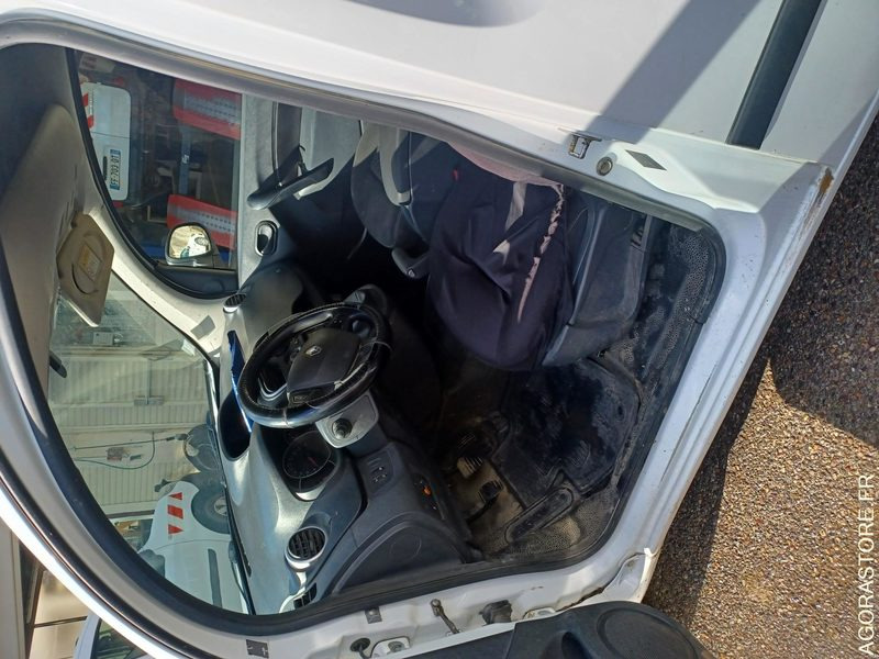 RENAULT KANGOO / REF SCP : 957 - فان: صورة 4 RENAULT KANGOO / REF SCP : 957 - فان: صورة 4