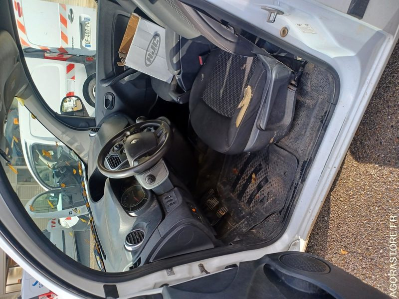 RENAULT KANGOO / REF SCP : 987 - فان: صورة 3 RENAULT KANGOO / REF SCP : 987 - فان: صورة 3