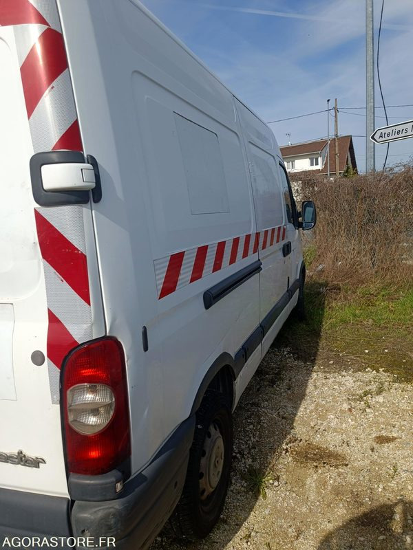 RENAULT MASTER - 2004 - 185782km - فان: صورة 4 RENAULT MASTER - 2004 - 185782km - فان: صورة 4