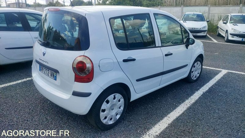 RENAULT MODUS - 2006 - 234527kms - سيارة: صورة 4 RENAULT MODUS - 2006 - 234527kms - سيارة: صورة 4