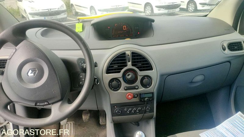 RENAULT MODUS - 2006 - 234527kms - سيارة: صورة 5 RENAULT MODUS - 2006 - 234527kms - سيارة: صورة 5