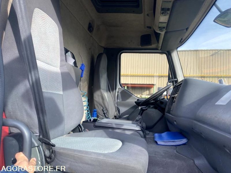 شاحنة RENAULT PREMIUM 210.19 19 t citerne ADR-  -2006-517007-BJ288SY - export only: صورة 15