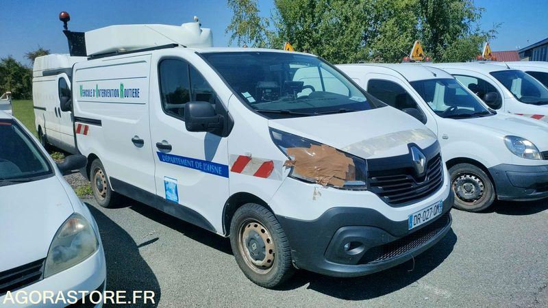 RENAULT TRAFIC - 2015 - 325997 KM - فان: صورة 1 RENAULT TRAFIC - 2015 - 325997 KM - فان: صورة 1