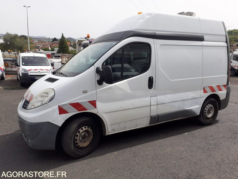 RENAULT TRAFIC L1H2 - فان: صورة 1 RENAULT TRAFIC L1H2 - فان: صورة 1