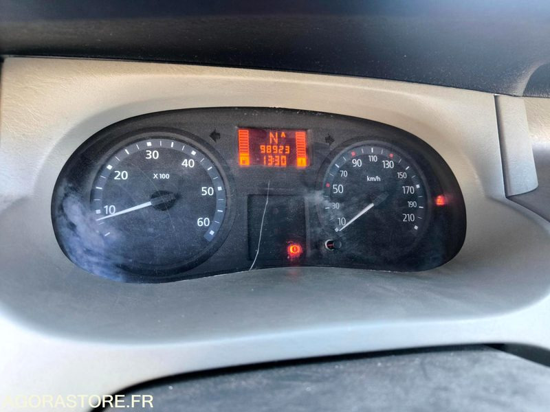 RENAULT TRAFIC MINI BUS BVA - حافلة صغيرة, ميكروباص: صورة 3 RENAULT TRAFIC MINI BUS BVA - حافلة صغيرة, ميكروباص: صورة 3