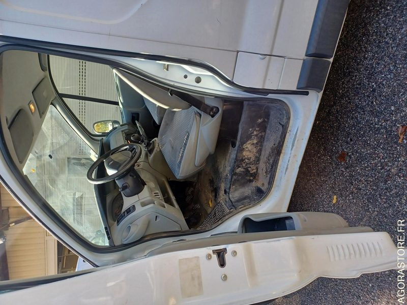 RENAULT TRAFIC / REF SCP : 818 - فان: صورة 3 RENAULT TRAFIC / REF SCP : 818 - فان: صورة 3