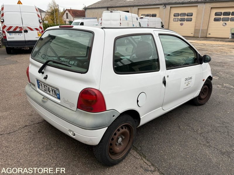RENAULT TWINGO - 2002 - 158000KM - سيارة: صورة 4 RENAULT TWINGO - 2002 - 158000KM - سيارة: صورة 4