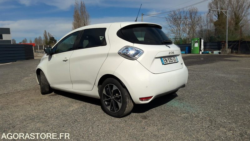 RENAULT ZOE - 2017 - 63000 KMS - CT OK - AUTONOMIE 280 KMS - سيارة: صورة 4 RENAULT ZOE - 2017 - 63000 KMS - CT OK - AUTONOMIE 280 KMS - سيارة: صورة 4