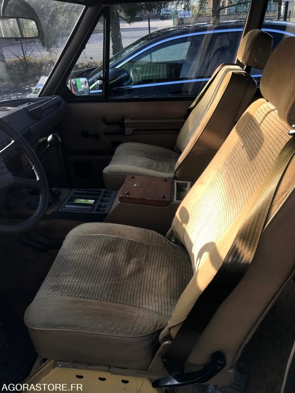 Range Rover v8 - سيارة دفع رباعي: صورة 3 Range Rover v8 - سيارة دفع رباعي: صورة 3