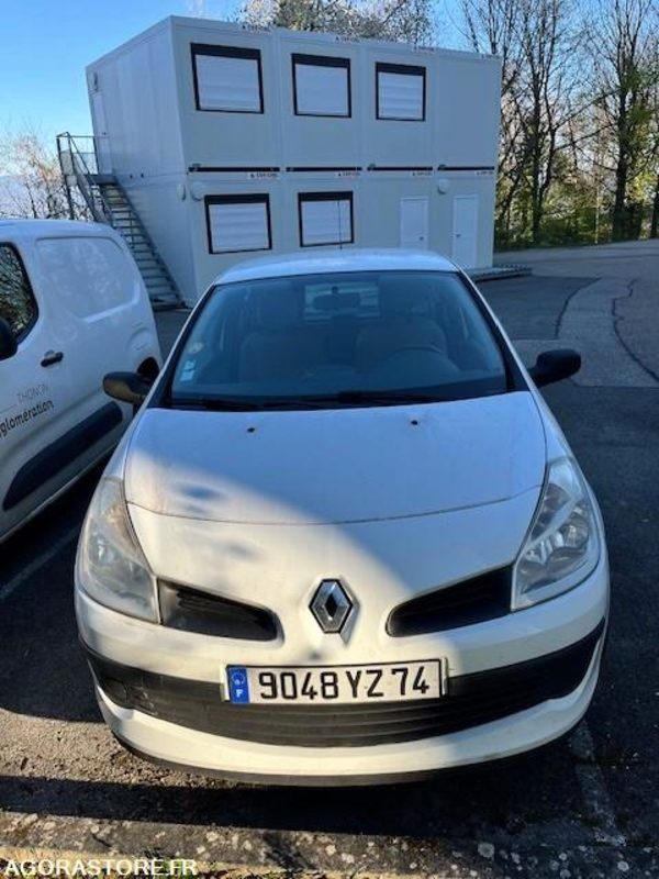 Renault Clio 164741 kms 2007 - سيارة: صورة 2 Renault Clio 164741 kms 2007 - سيارة: صورة 2