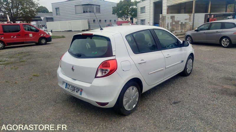 Renault - Clio - 2012 - 172874 kms - سيارة: صورة 2 Renault - Clio - 2012 - 172874 kms - سيارة: صورة 2