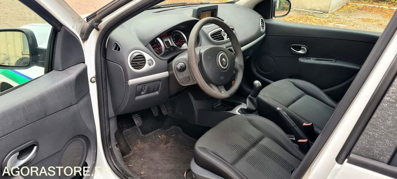 Renault Clio 3 1.5DCI - سيارة: صورة 5 Renault Clio 3 1.5DCI - سيارة: صورة 5