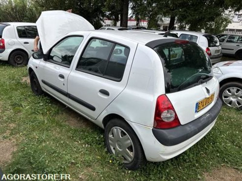 Renault Clio - 674ATL57 - سيارة: صورة 4 Renault Clio - 674ATL57 - سيارة: صورة 4