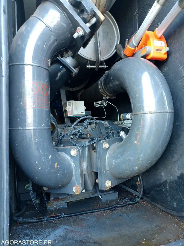 Renault Hydrocureur 19T - CN-620-BD - Vente Export Exclusivement - فراغ شاحنة: صورة 4 Renault Hydrocureur 19T - CN-620-BD - Vente Export Exclusivement - فراغ شاحنة: صورة 4