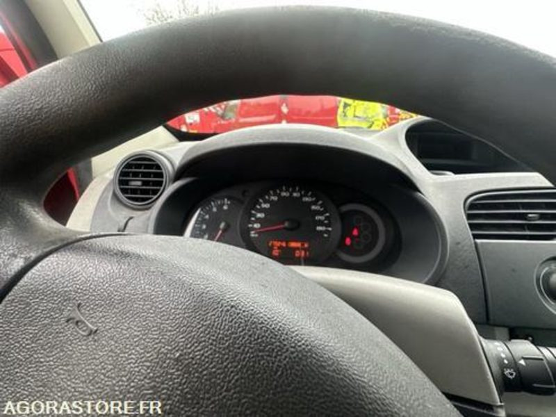 Renault Kangoo - 1013KP46 - فان المدمجة: صورة 4 Renault Kangoo - 1013KP46 - فان المدمجة: صورة 4