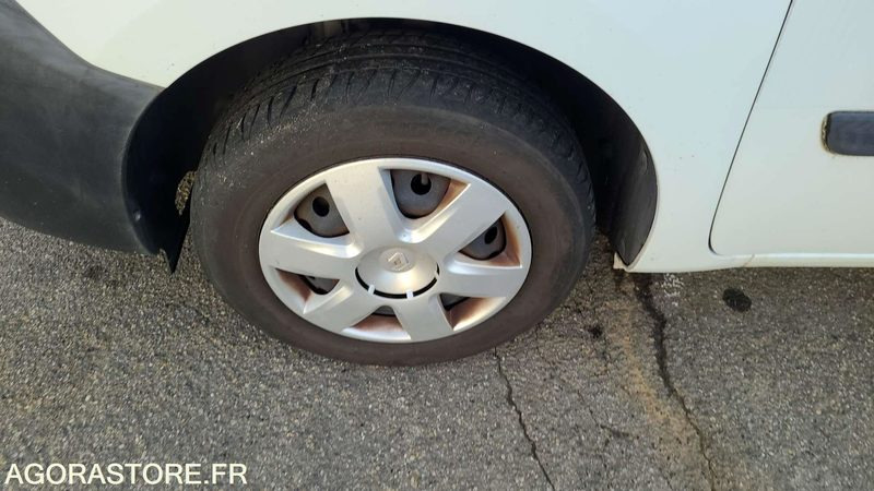 Renault Kangoo - 2011 - 83647kms - BE077EM - فان المدمجة: صورة 4 Renault Kangoo - 2011 - 83647kms - BE077EM - فان المدمجة: صورة 4