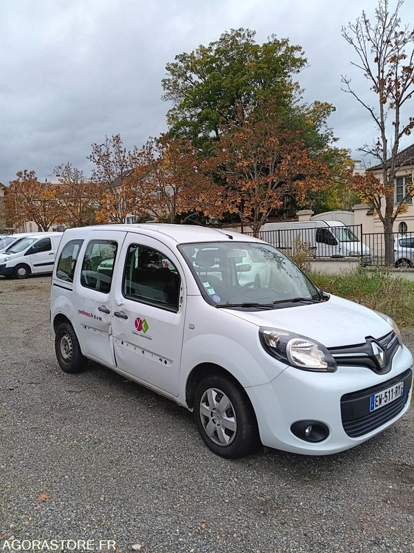 Renault Kangoo - 71572 kms - 2018 - سيارة: صورة 3 Renault Kangoo - 71572 kms - 2018 - سيارة: صورة 3