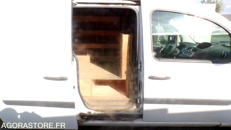 Renault Kangoo BS-713-MY (BE) - فان المدمجة: صورة 4 Renault Kangoo BS-713-MY (BE) - فان المدمجة: صورة 4
