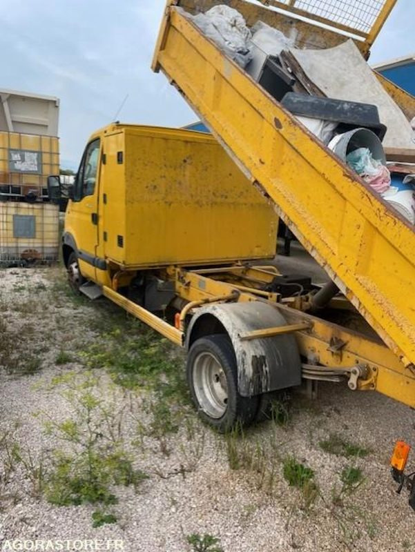 Renault Mascott benne basculante 2010 - قلاب صغير: صورة 1 Renault Mascott benne basculante 2010 - قلاب صغير: صورة 1