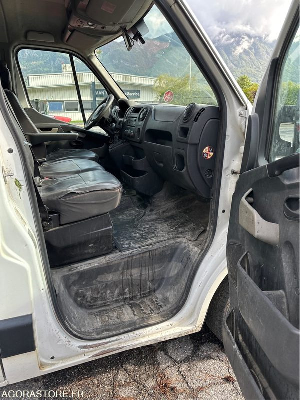 Renault Master - 2013 - 174908kms (P1510287) - فان: صورة 5 Renault Master - 2013 - 174908kms (P1510287) - فان: صورة 5