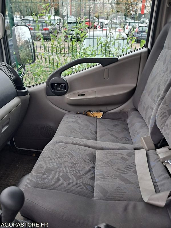 تأجير  Renault Maxity CG-384-PJ Renault Maxity CG-384-PJ: صورة 8