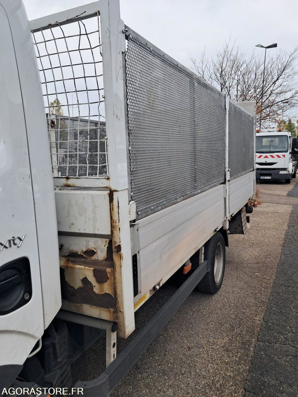 تأجير  Renault Maxity CG-384-PJ Renault Maxity CG-384-PJ: صورة 15