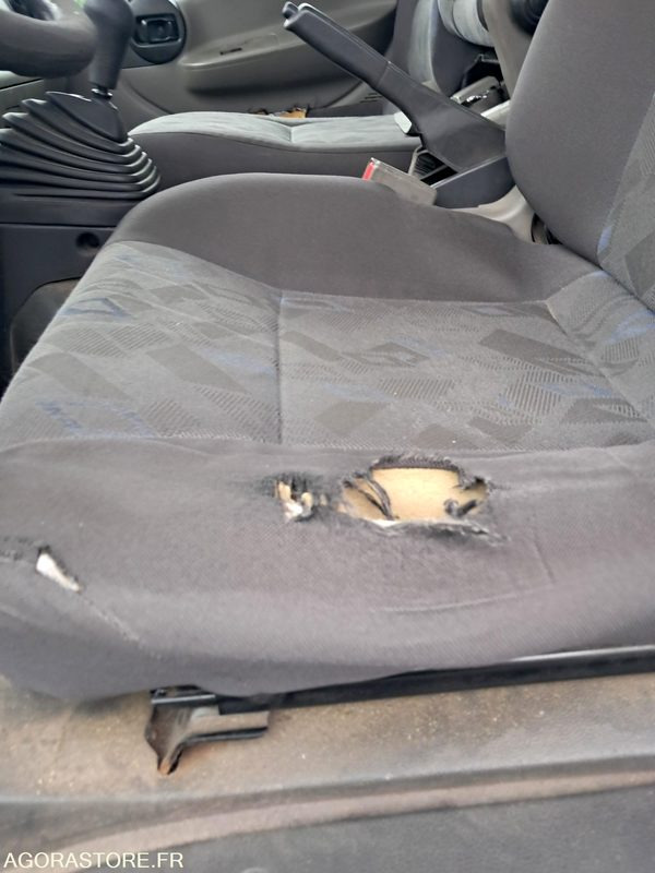 تأجير  Renault Maxity CG-384-PJ Renault Maxity CG-384-PJ: صورة 7