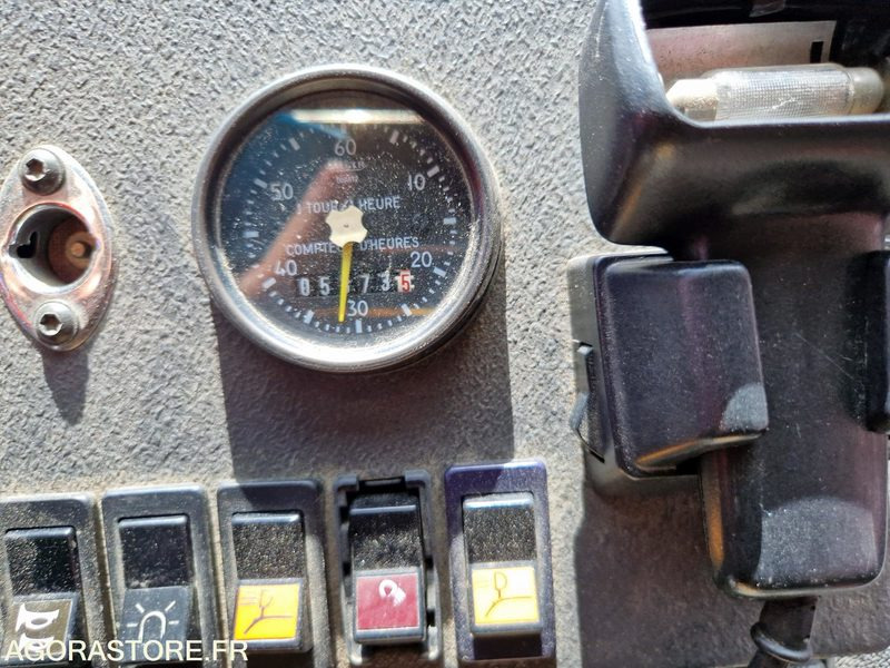 شاحنة Renault Midliner M210 -1995 - 67894 - 3384VS27: صورة 42 شاحنة Renault Midliner M210 -1995 - 67894 - 3384VS27: صورة 42