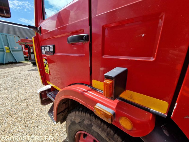 شاحنة Renault Midliner M210 -1995 - 67894 - 3384VS27: صورة 33 شاحنة Renault Midliner M210 -1995 - 67894 - 3384VS27: صورة 33