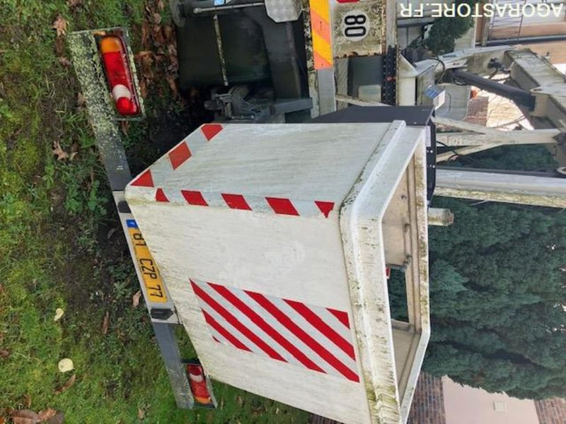 Renault Midliner (Nacelle) 2003 - 18441 kms - شاحنة: صورة 5 Renault Midliner (Nacelle) 2003 - 18441 kms - شاحنة: صورة 5