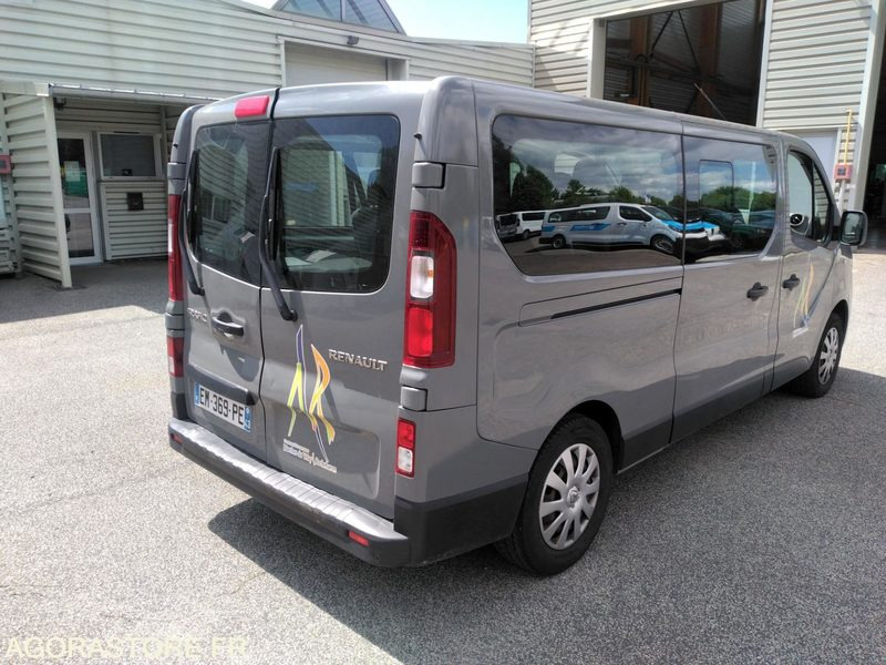 Renault Trafic 2017 114300 kms - حافلة صغيرة, ميكروباص: صورة 3 Renault Trafic 2017 114300 kms - حافلة صغيرة, ميكروباص: صورة 3