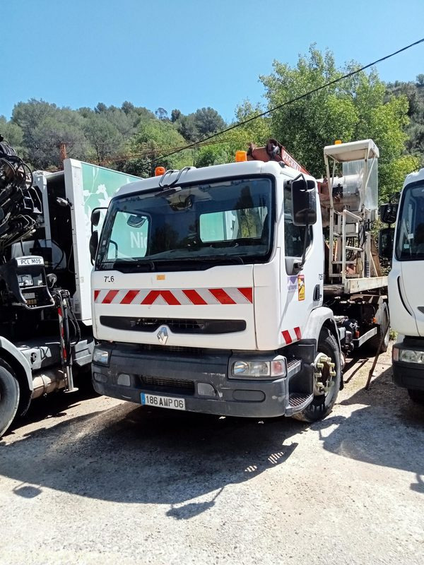 Renault Véhicule Industriel - Polybenne Premium 250 - شاحنة برافعة خطافية: صورة 3 Renault Véhicule Industriel - Polybenne Premium 250 - شاحنة برافعة خطافية: صورة 3