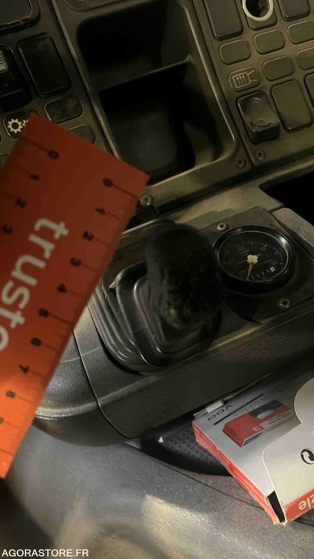 SCANIA B262X39SB - 1999 - 966041 KM - FM-031-CX - رأس تريلا: صورة 5 SCANIA B262X39SB - 1999 - 966041 KM - FM-031-CX - رأس تريلا: صورة 5