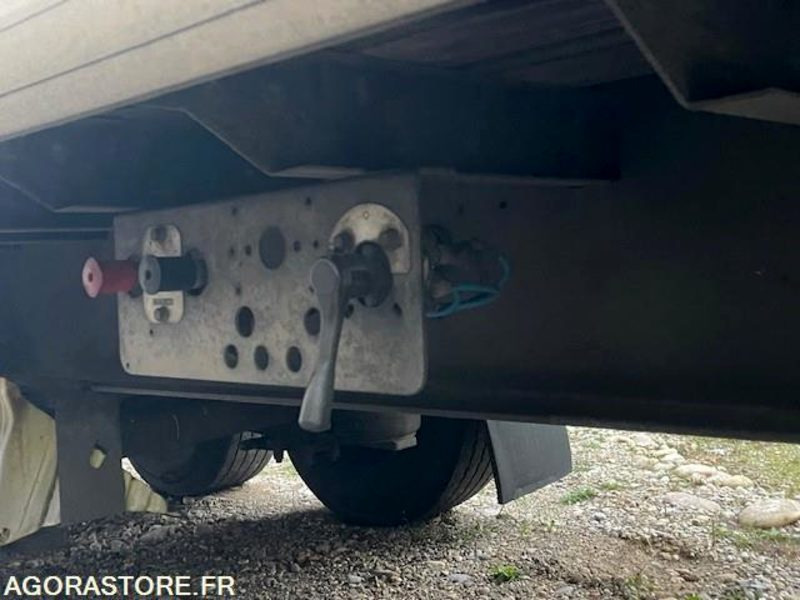 SEMI REMORQUE SAMRO - FOURGON - 2008 - نصف مقطورة بصندوق مغلق: صورة 5 SEMI REMORQUE SAMRO - FOURGON - 2008 - نصف مقطورة بصندوق مغلق: صورة 5