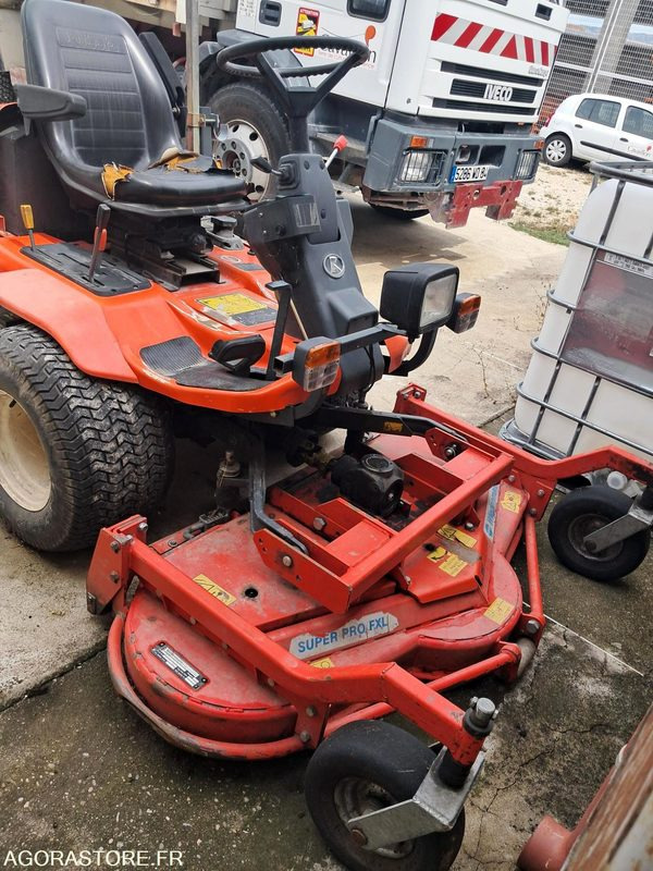 TONDEUSE AUTOPORTEE FRONTALE F3560 KUBOTA - جزازة عشب الحدائق: صورة 5 TONDEUSE AUTOPORTEE FRONTALE F3560 KUBOTA - جزازة عشب الحدائق: صورة 5