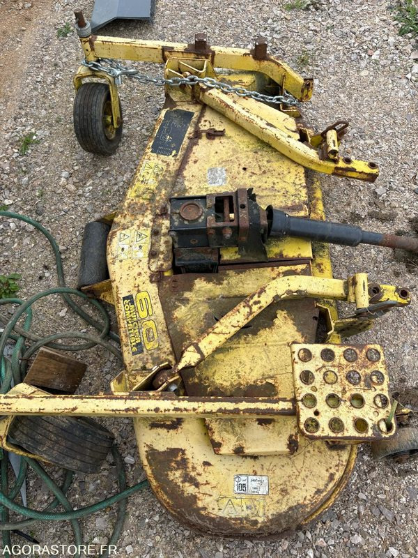 TONDEUSE AUTOPORTEE JOHN DEERE - جزازة عشب الحدائق: صورة 3 TONDEUSE AUTOPORTEE JOHN DEERE - جزازة عشب الحدائق: صورة 3