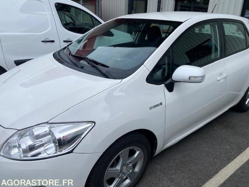 TOYOTA AURIS HYBRIDE ESSENCE (PAR1405) - سيارة: صورة 2 TOYOTA AURIS HYBRIDE ESSENCE (PAR1405) - سيارة: صورة 2