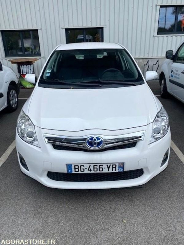 TOYOTA AURIS HYBRIDE ESSENCE (PAR1405) - سيارة: صورة 4 TOYOTA AURIS HYBRIDE ESSENCE (PAR1405) - سيارة: صورة 4