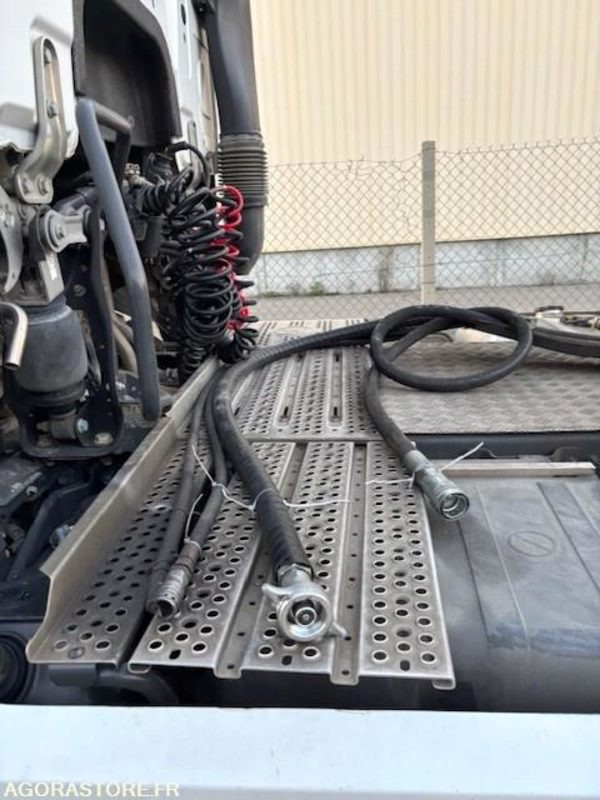 TRACTEUR 4X2 MERCEDES ACTROS 1853 2020 430 000 KM - رأس تريلا: صورة 3 TRACTEUR 4X2 MERCEDES ACTROS 1853 2020 430 000 KM - رأس تريلا: صورة 3