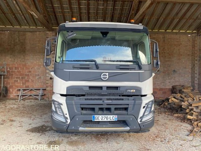 TRACTEUR VOLVO FM 460 4X2 BI CARBURATION GO+GNL 13000 KM - رأس تريلا: صورة 3 TRACTEUR VOLVO FM 460 4X2 BI CARBURATION GO+GNL 13000 KM - رأس تريلا: صورة 3